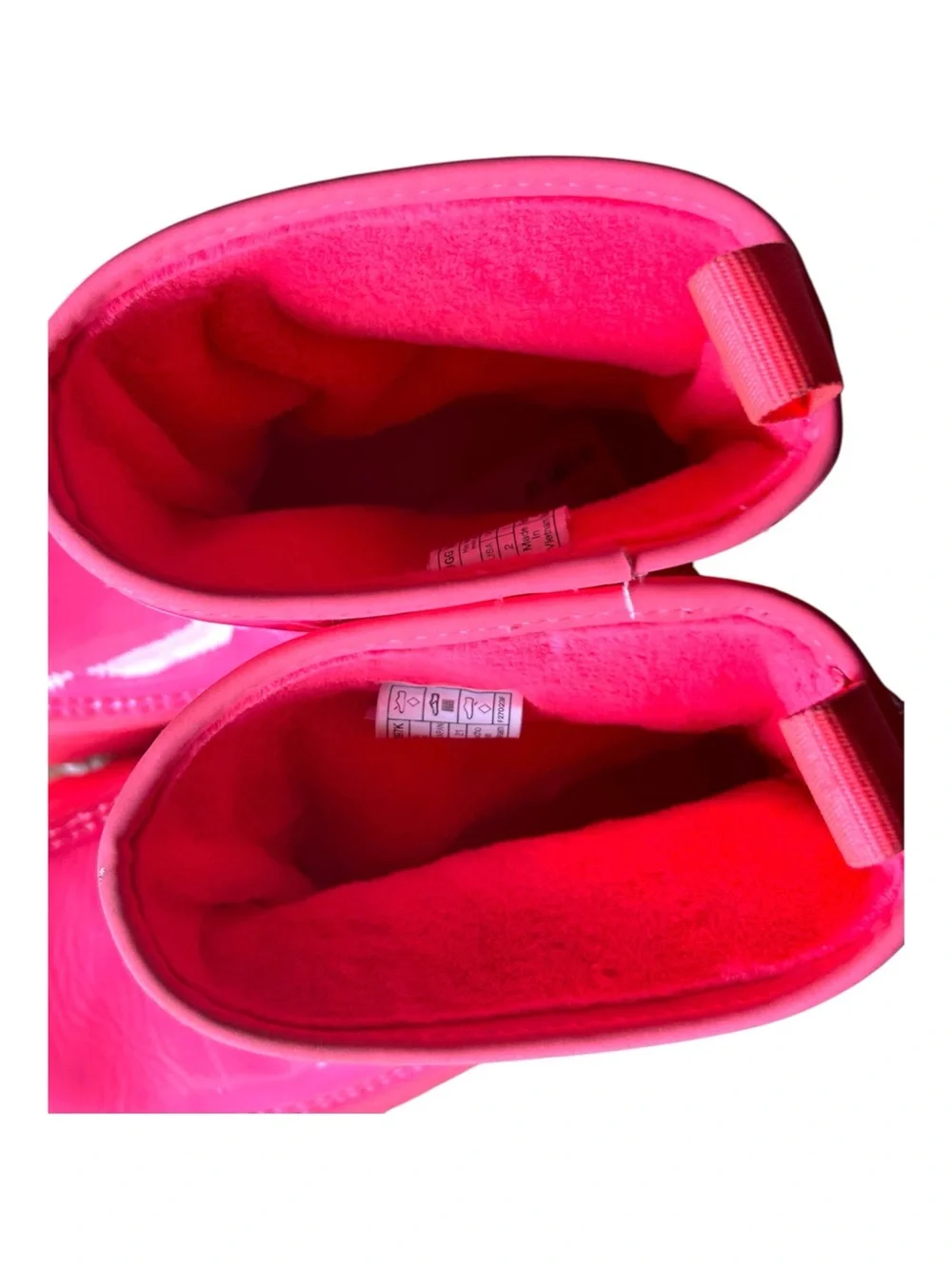UGG bold hot